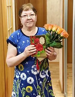 Букет с оранжевыми розами